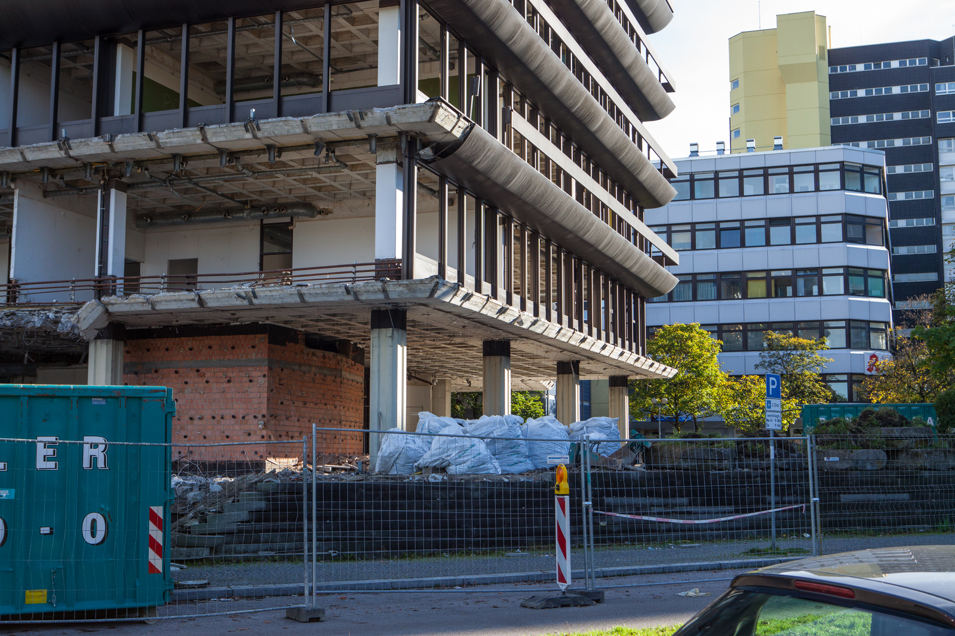 Neuperlacher Studentenwohnheim am Peschelanger und Karl-Marx-Ring