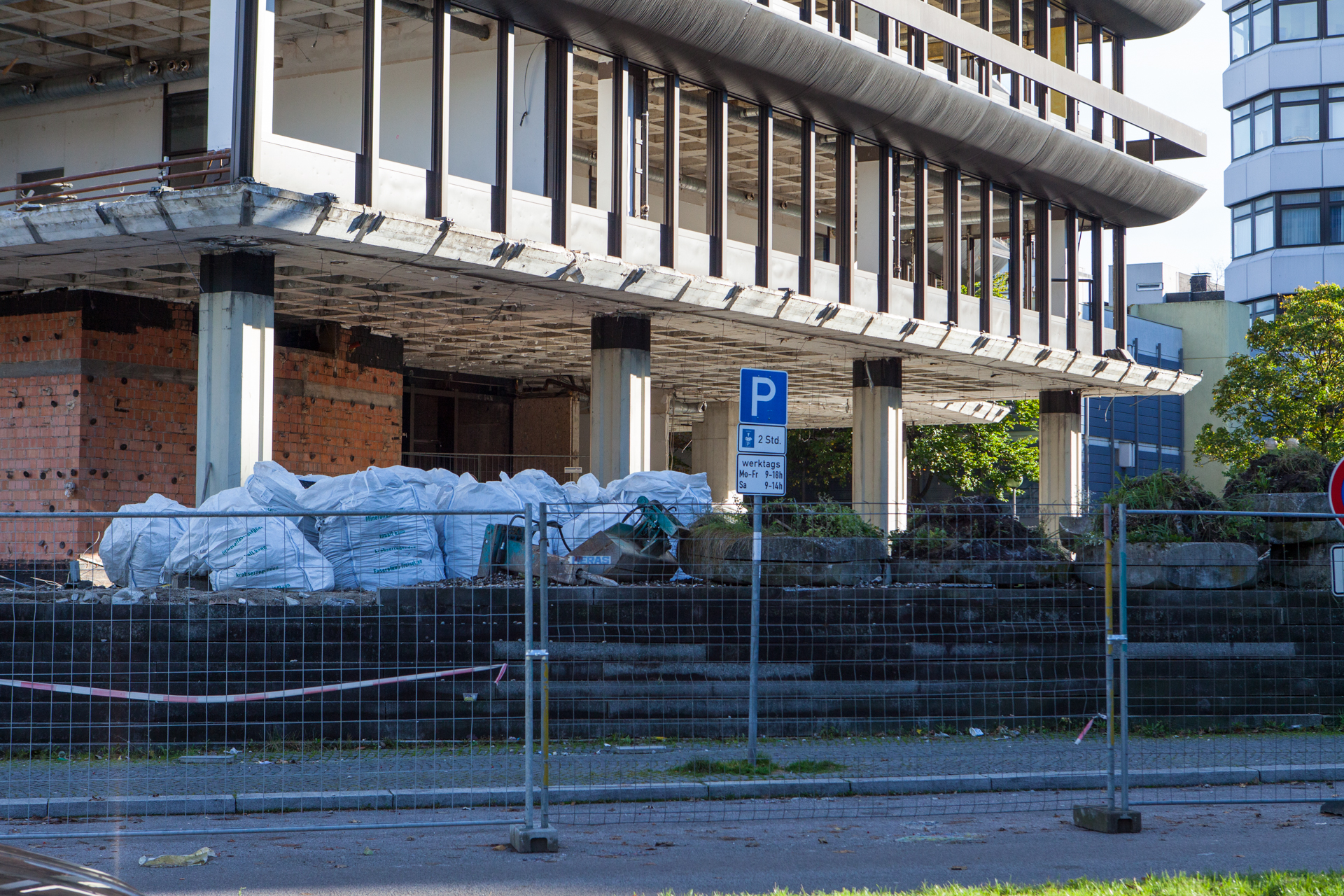 Neuperlacher Studentenwohnheim am Peschelanger und Karl-Marx-Ring