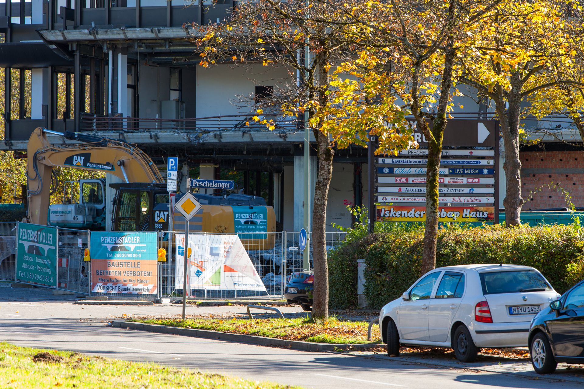 Neuperlacher Studentenwohnheim am Peschelanger und Karl-Marx-Ring