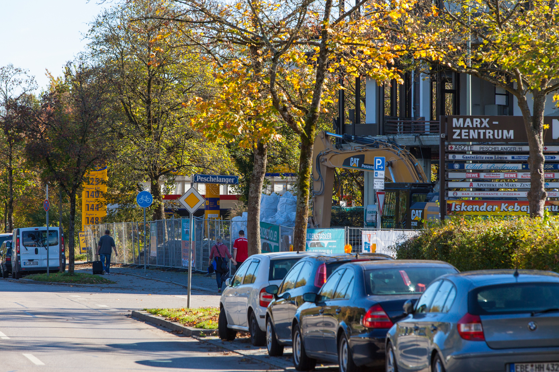 Neuperlacher Studentenwohnheim am Peschelanger und Karl-Marx-Ring