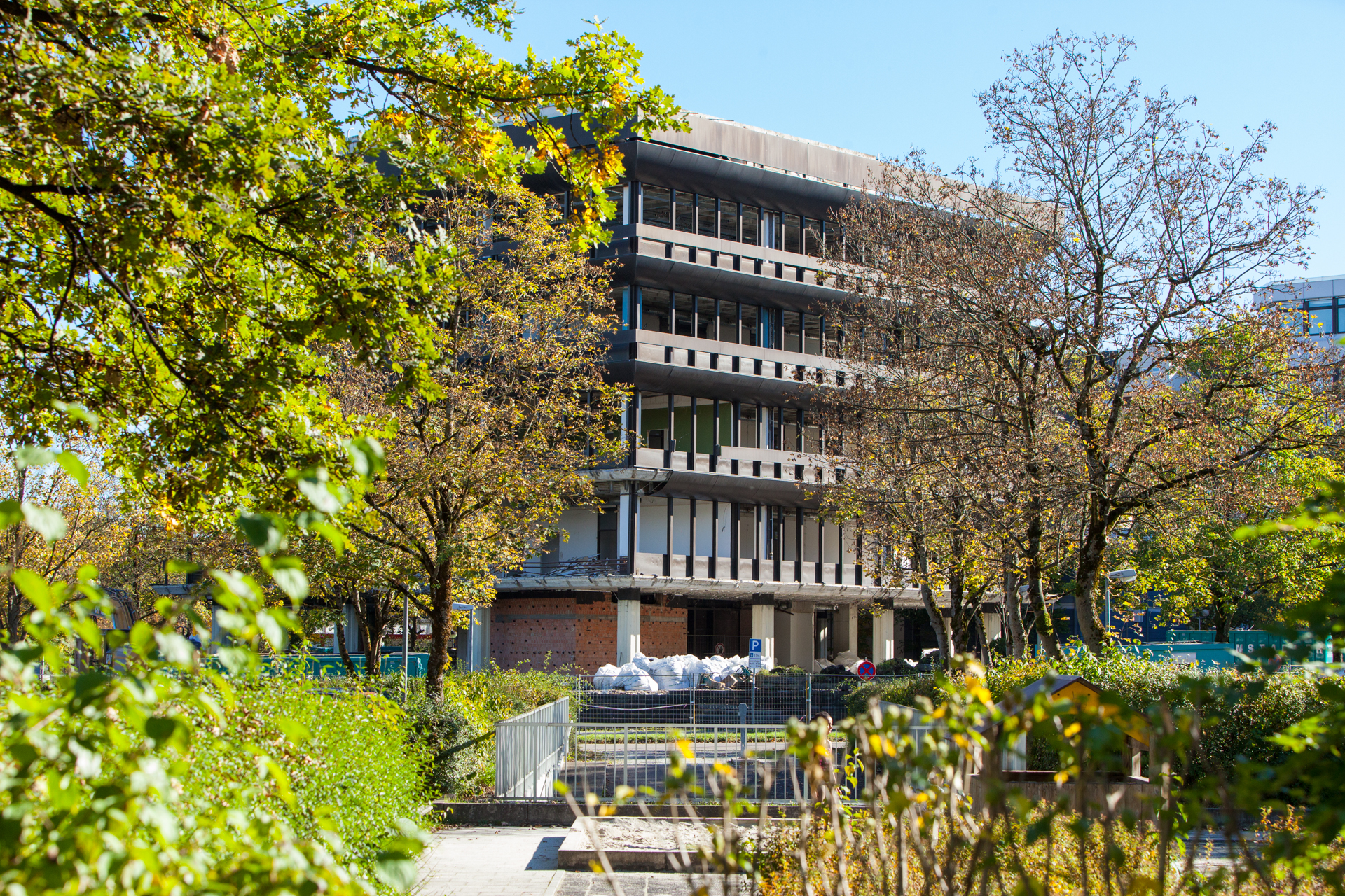 Neuperlacher Studentenwohnheim am Peschelanger und Karl-Marx-Ring