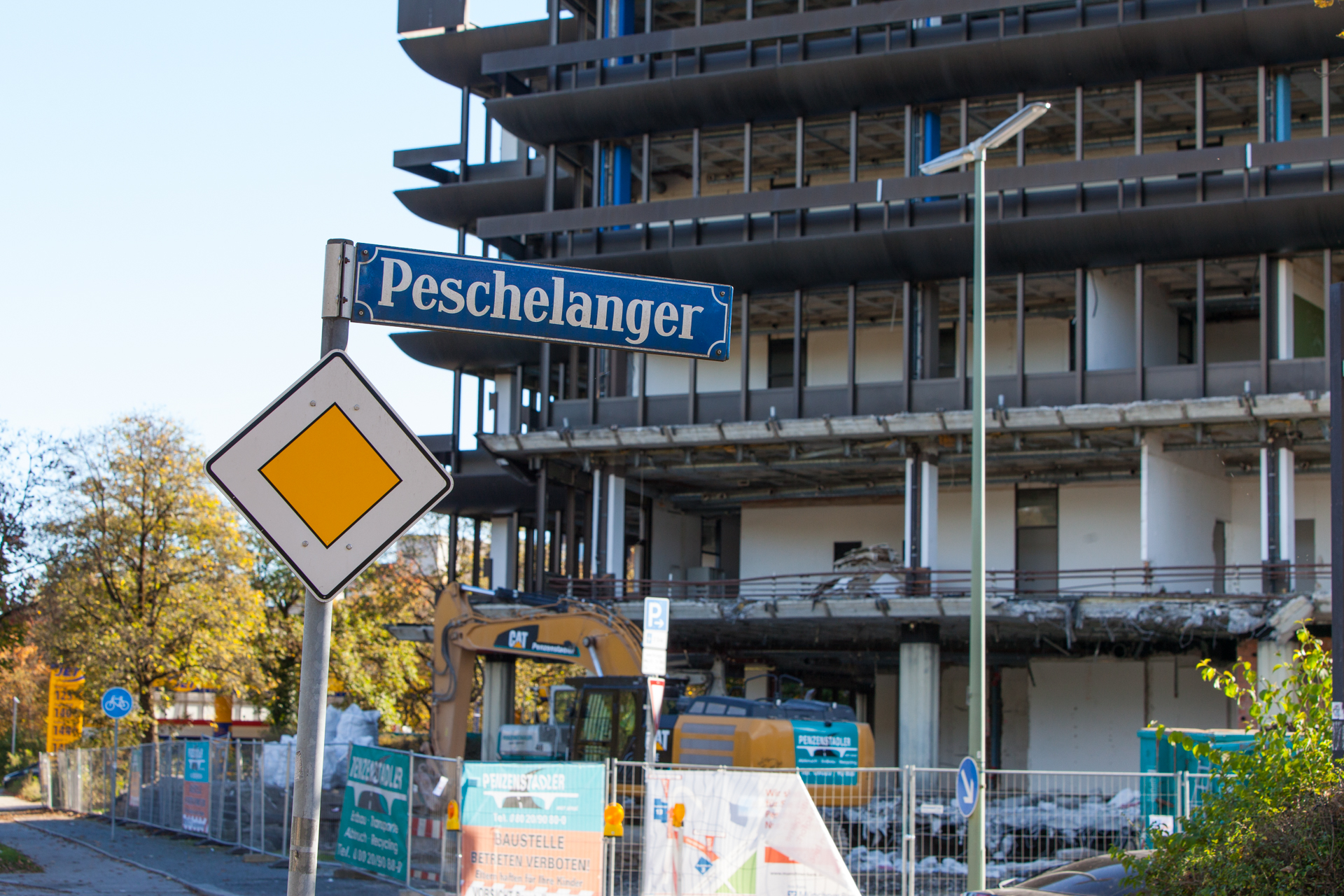 Neuperlacher Studentenwohnheim am Peschelanger und Karl-Marx-Ring