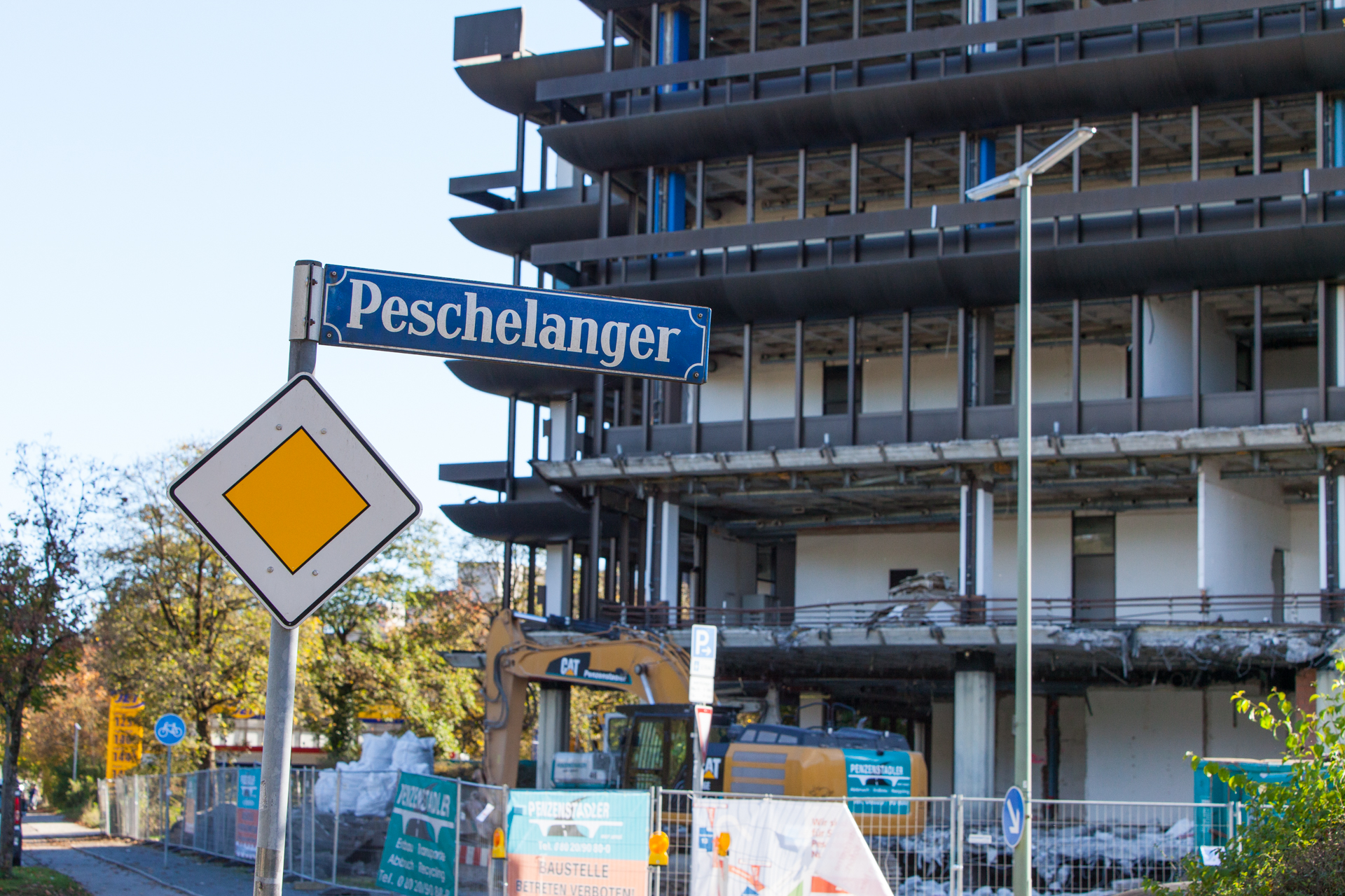 Neuperlacher Studentenwohnheim am Peschelanger und Karl-Marx-Ring