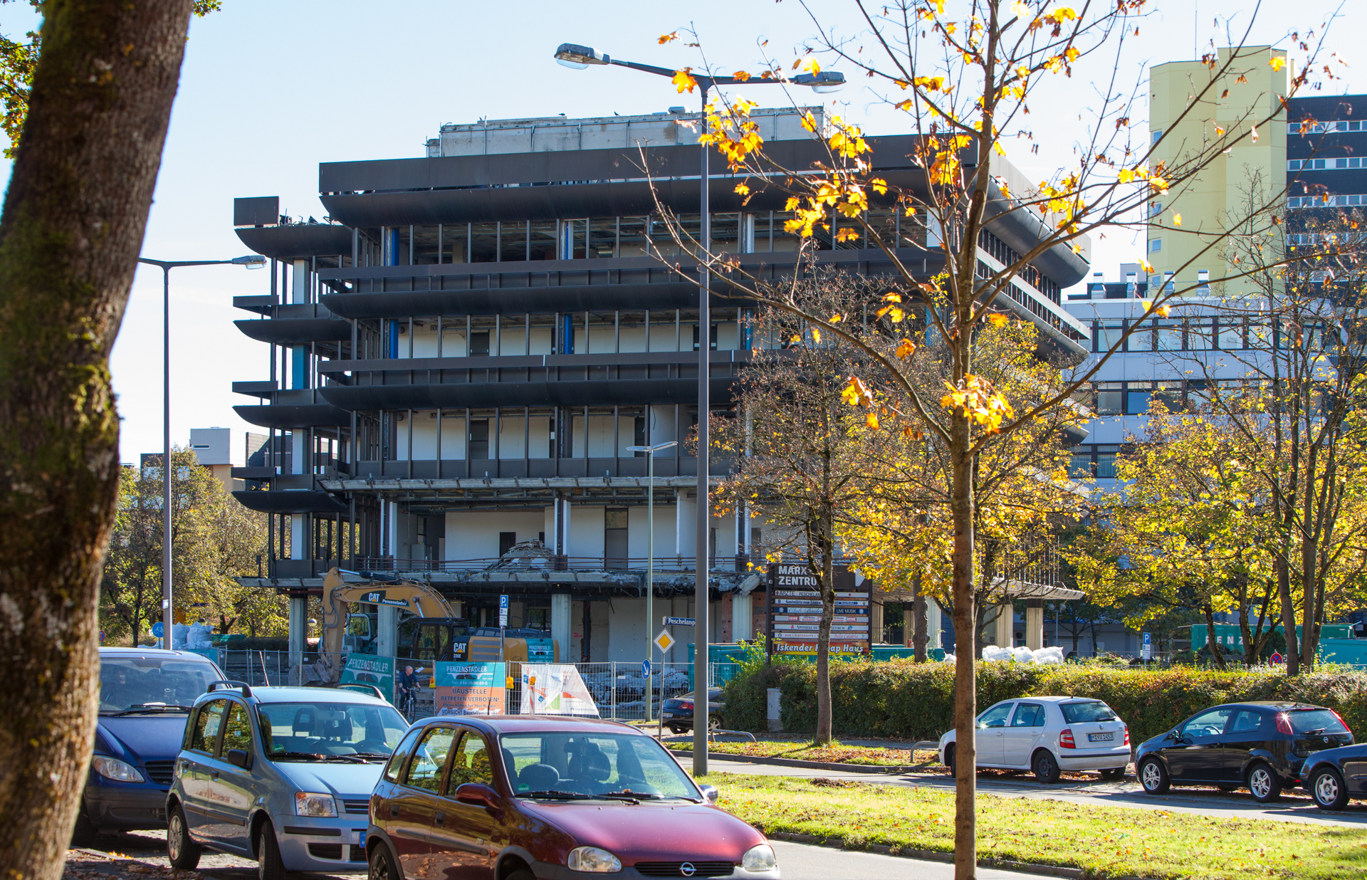Neuperlacher Studentenwohnheim am Peschelanger und Karl-Marx-Ring