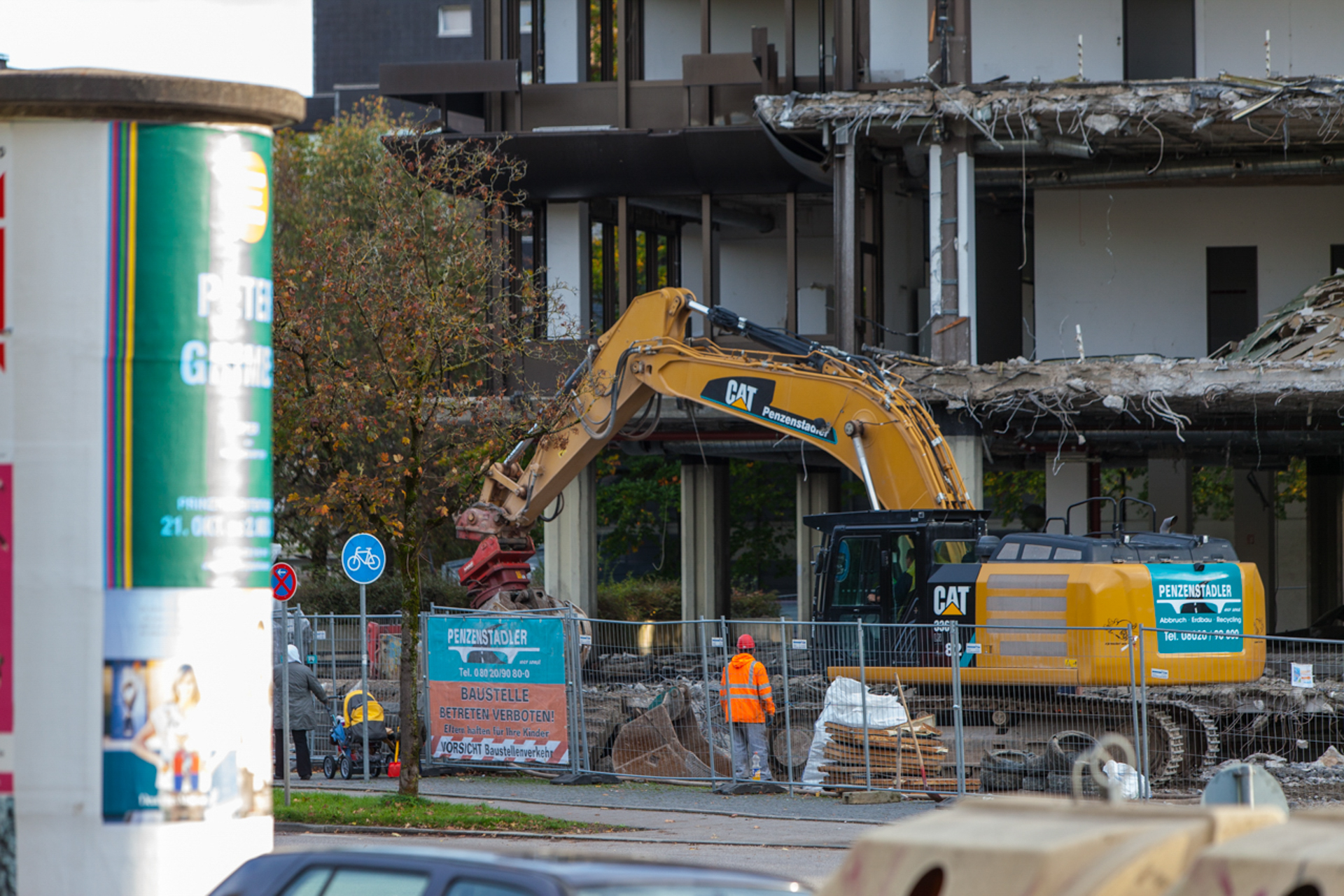 Neuperlacher Studentenwohnheim am Peschelanger und Karl-Marx-Ring