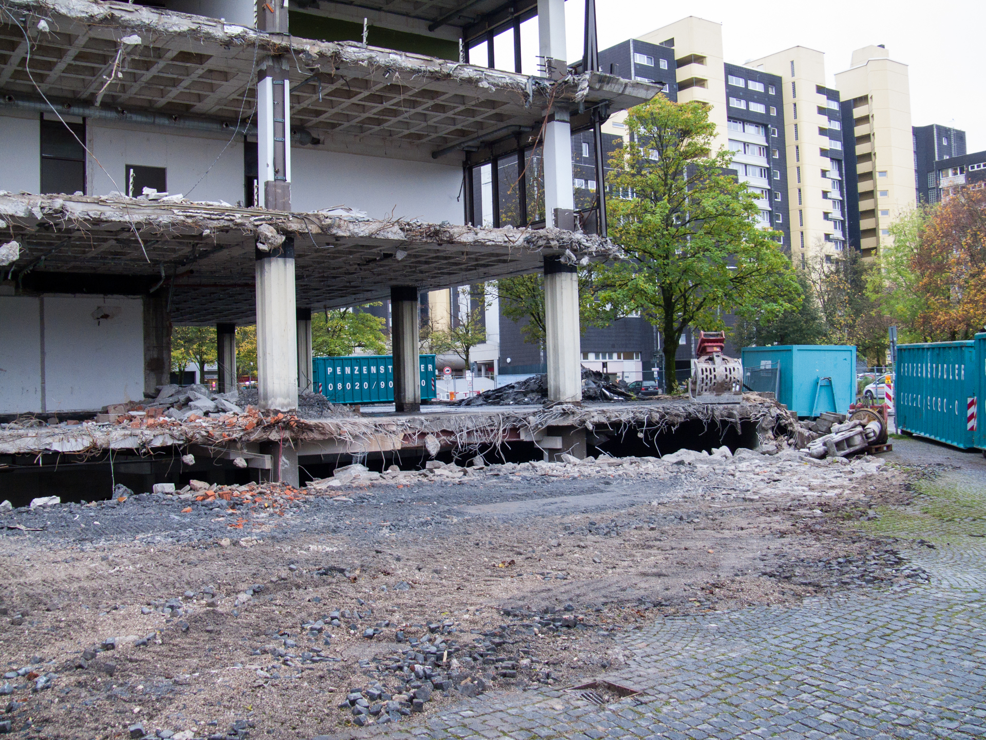 Neuperlacher Studentenwohnheim am Peschelanger und Karl-Marx-Ring