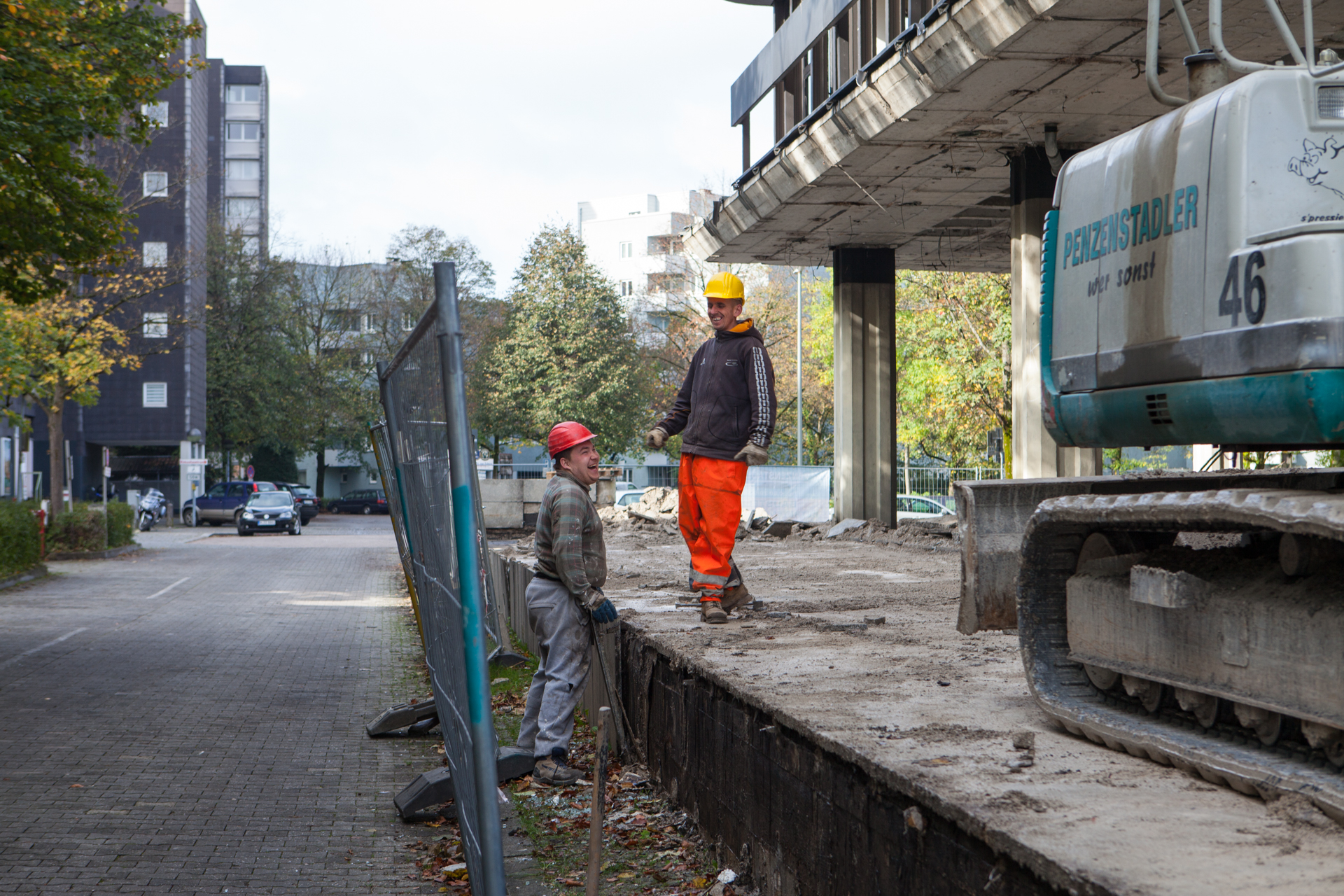 Neuperlacher Studentenwohnheim am Peschelanger und Karl-Marx-Ring