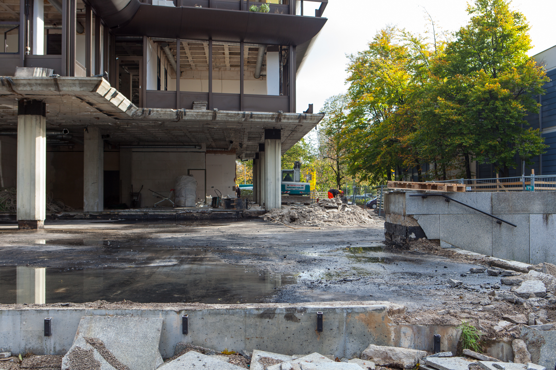 Neuperlacher Studentenwohnheim am Peschelanger und Karl-Marx-Ring