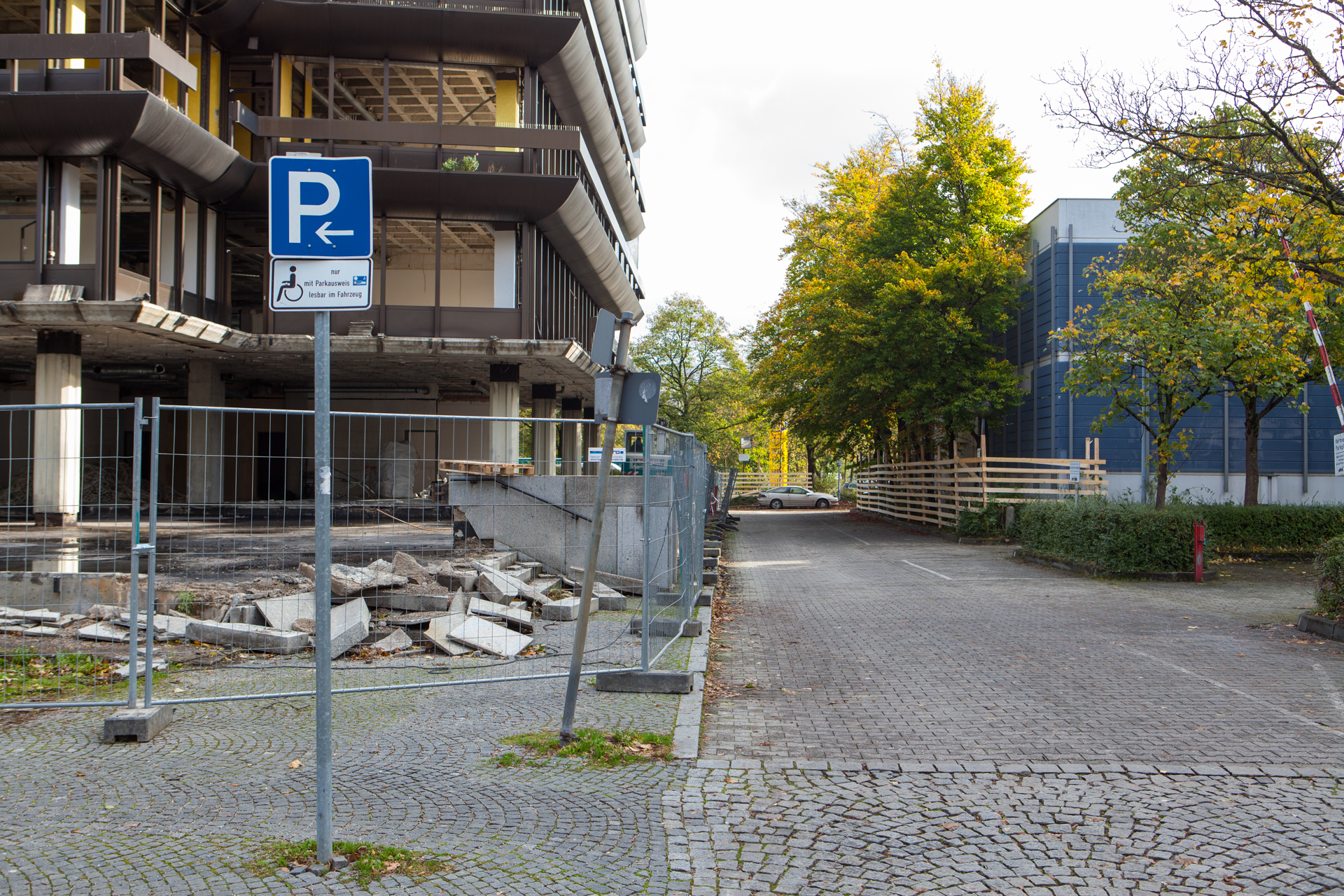 Neuperlacher Studentenwohnheim am Peschelanger und Karl-Marx-Ring
