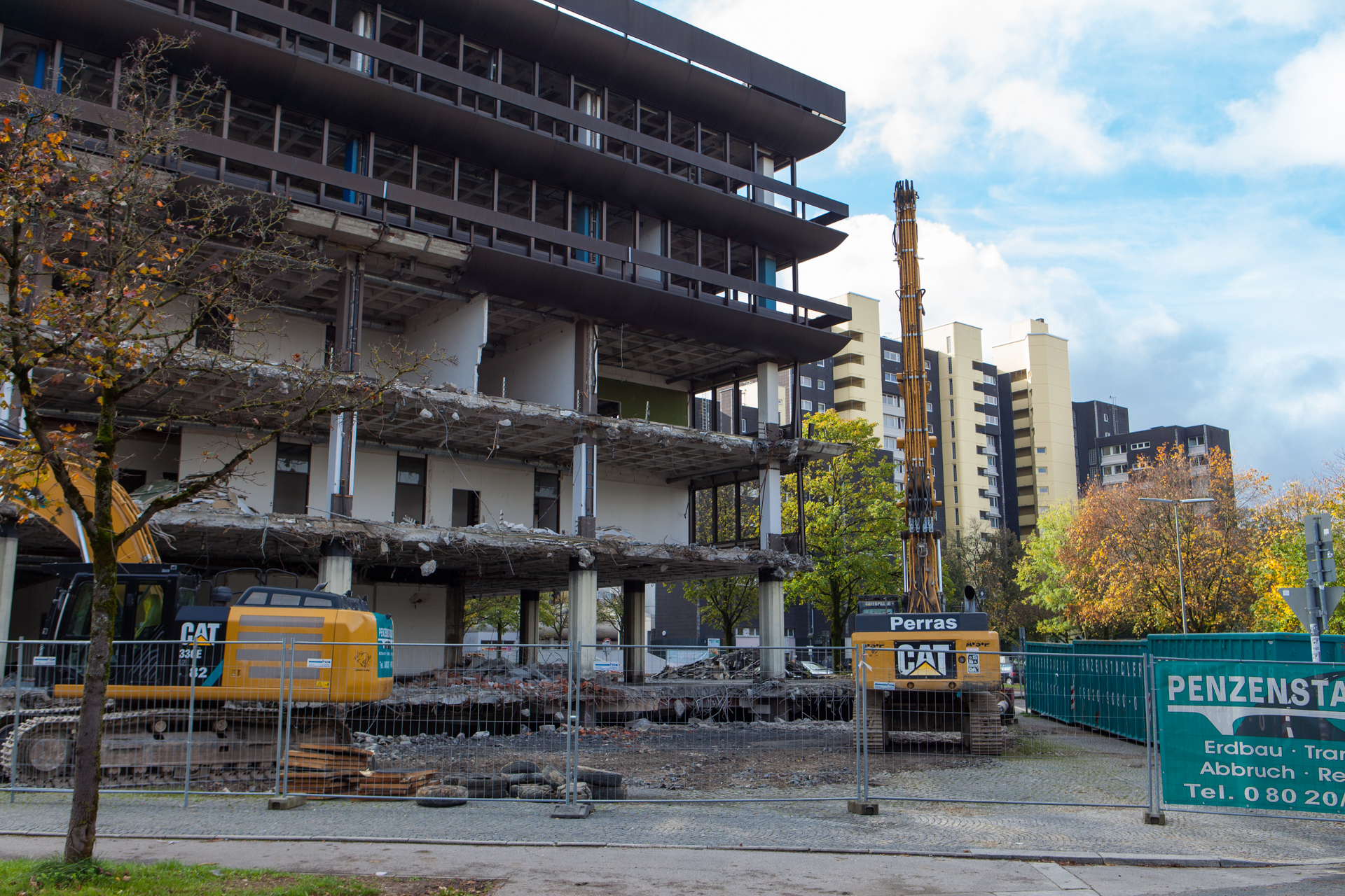 Neuperlacher Studentenwohnheim am Peschelanger und Karl-Marx-Ring