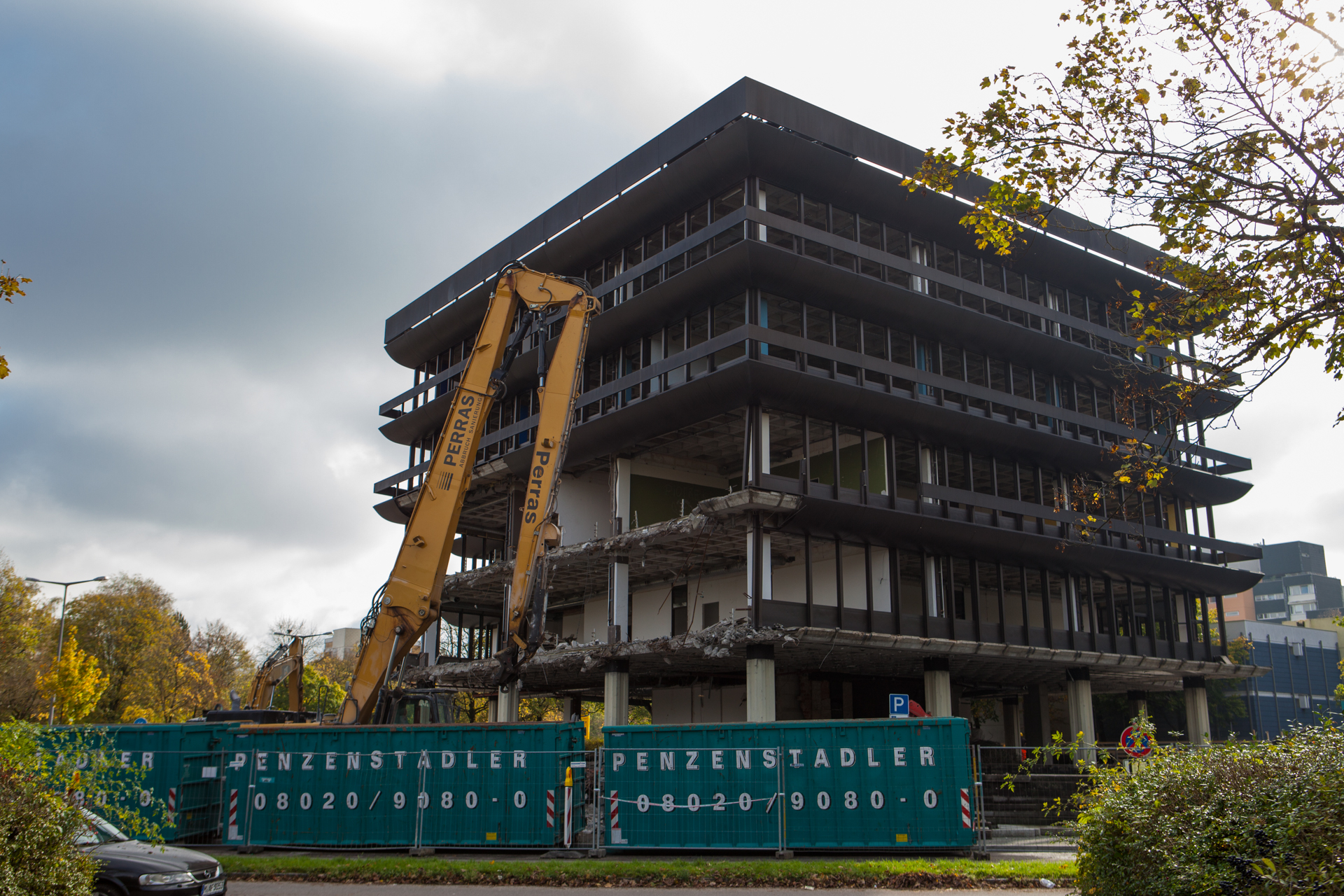 Neuperlacher Studentenwohnheim am Peschelanger und Karl-Marx-Ring