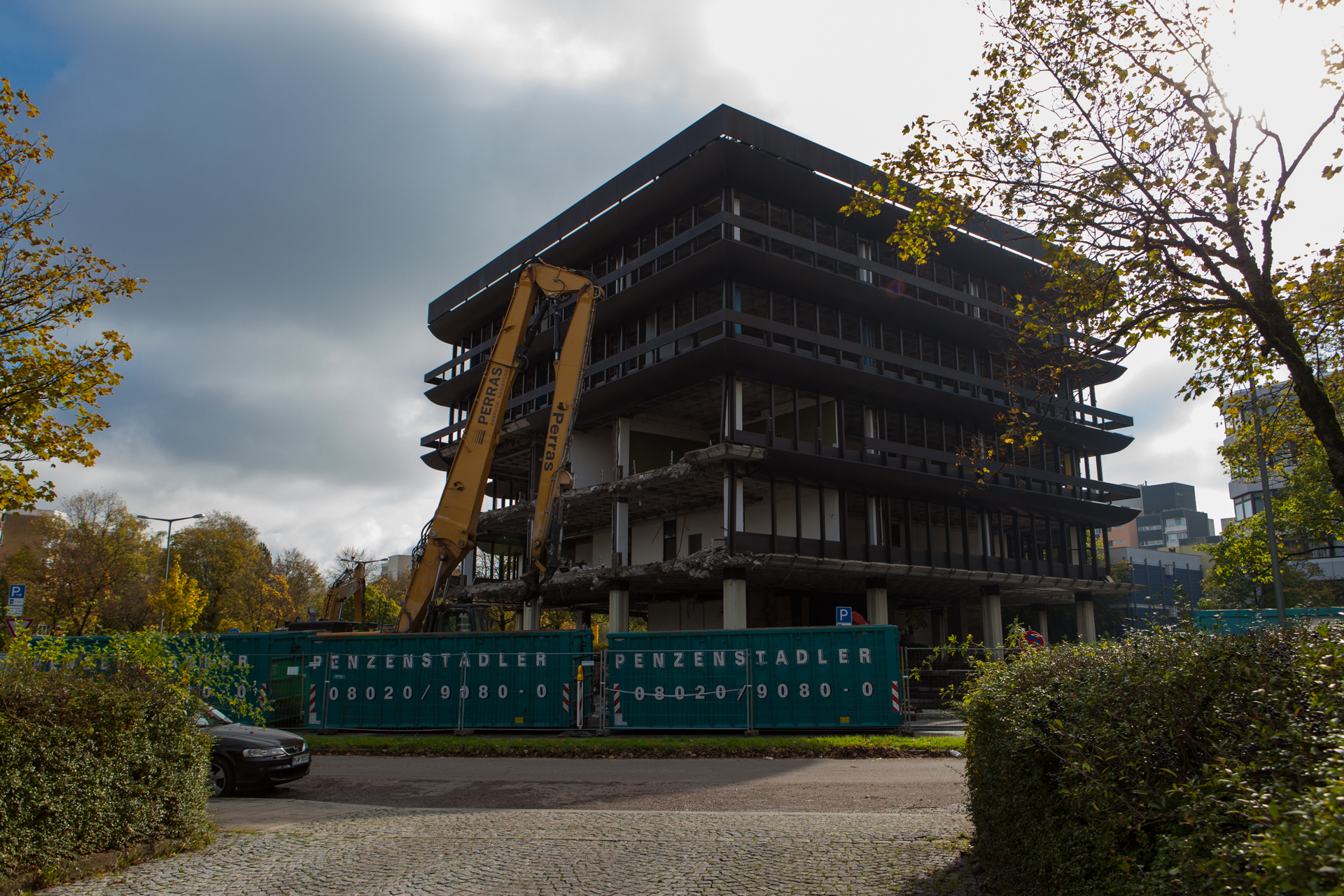 Neuperlacher Studentenwohnheim am Peschelanger und Karl-Marx-Ring