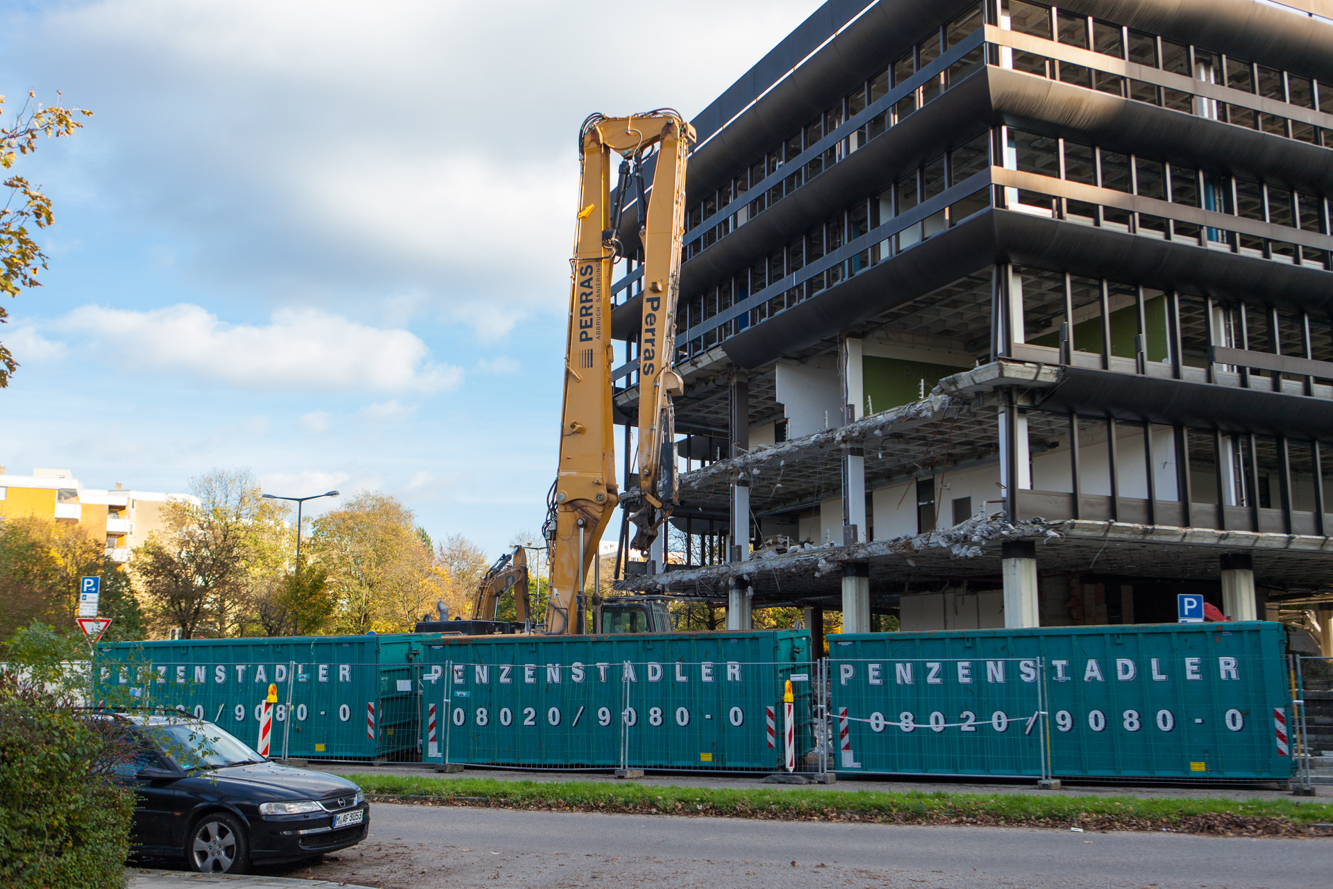 Neuperlacher Studentenwohnheim am Peschelanger und Karl-Marx-Ring