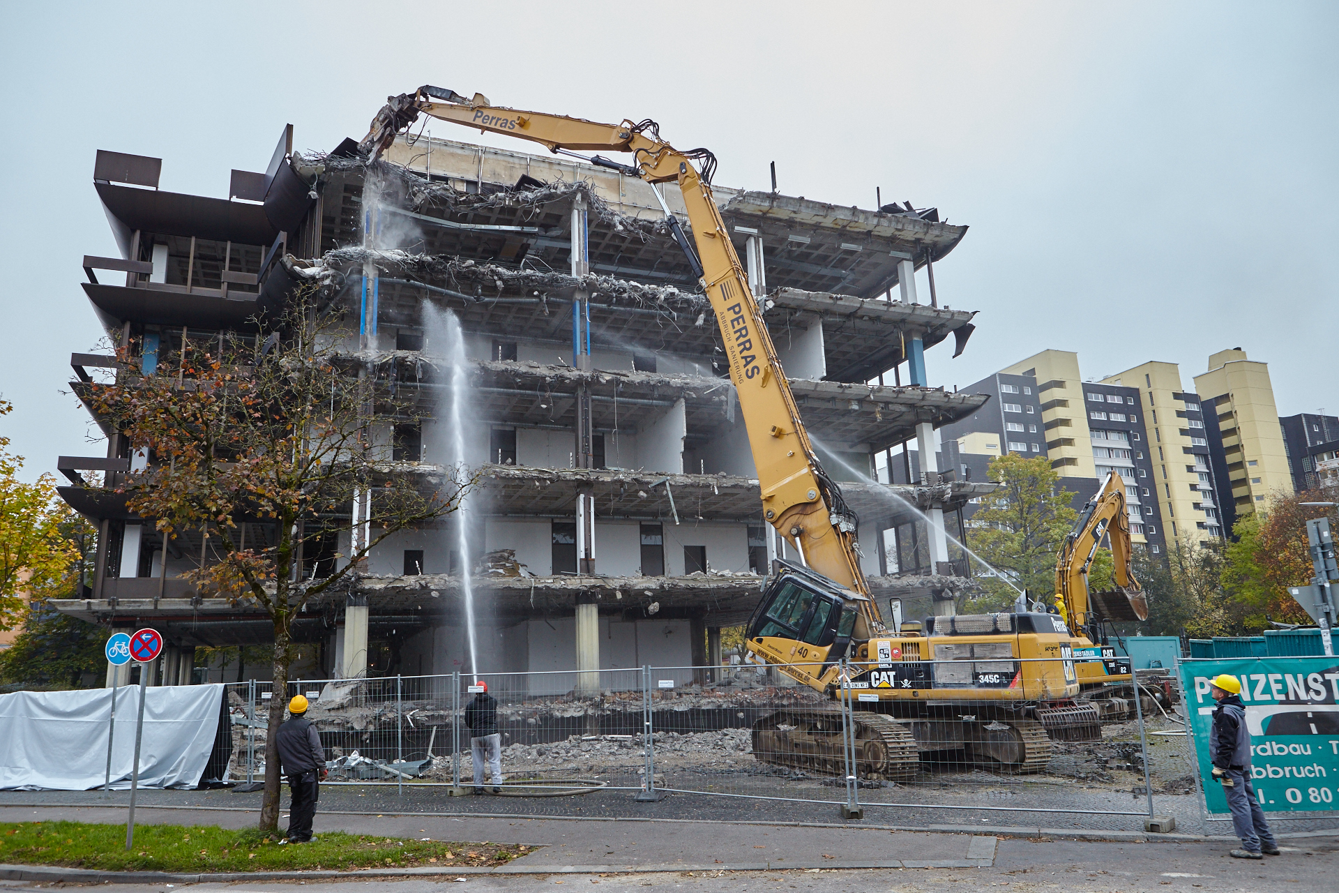 Neuperlacher Studentenwohnheim am Peschelanger und Karl-Marx-Ring