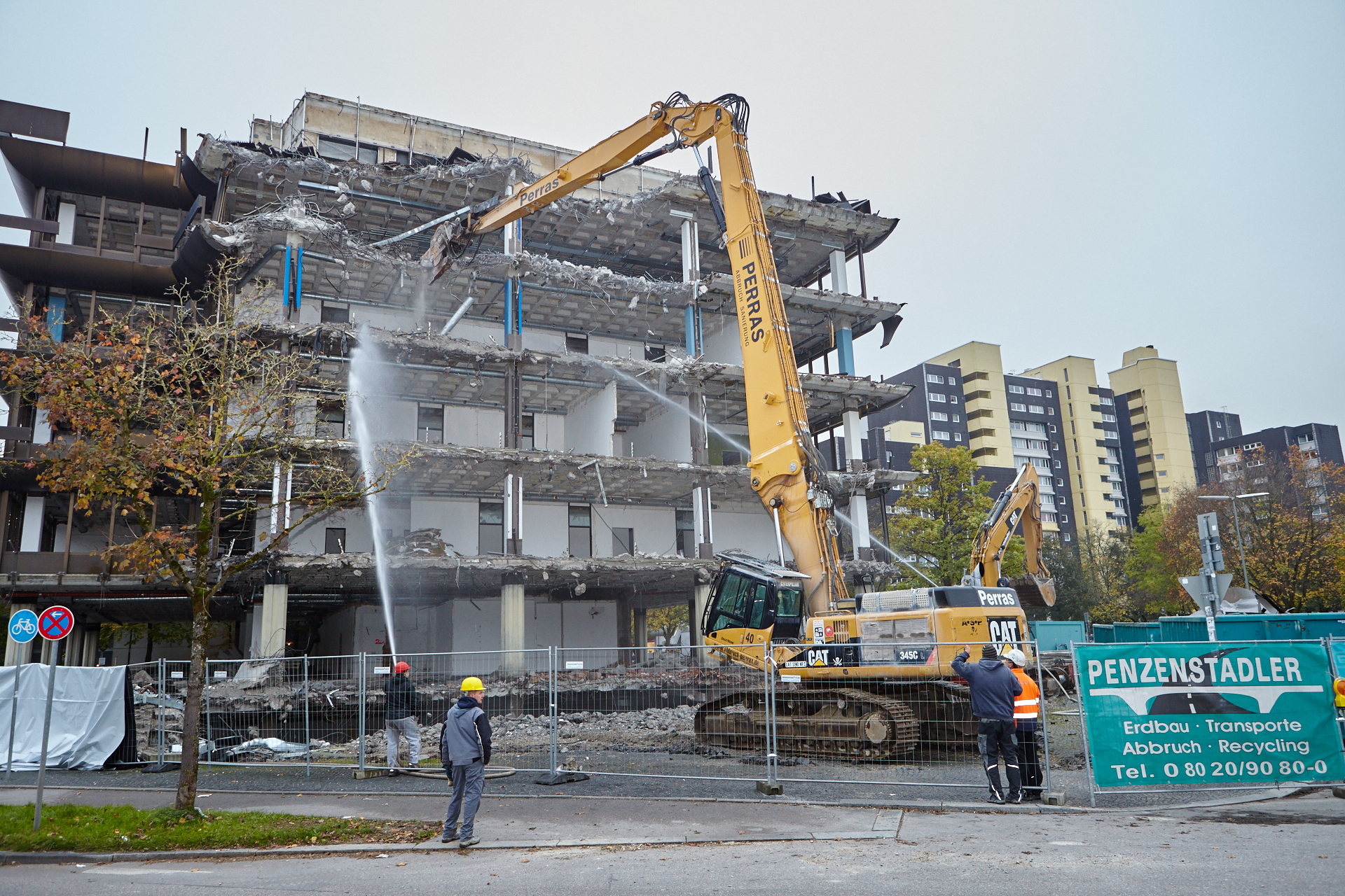 Neuperlacher Studentenwohnheim am Peschelanger und Karl-Marx-Ring