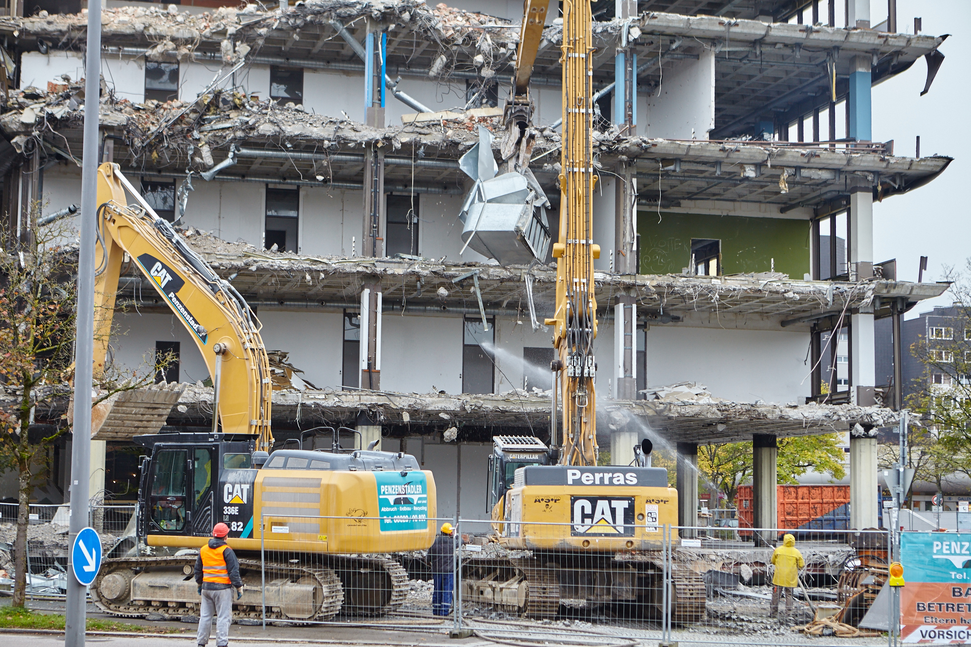 Neuperlacher Studentenwohnheim am Peschelanger und Karl-Marx-Ring